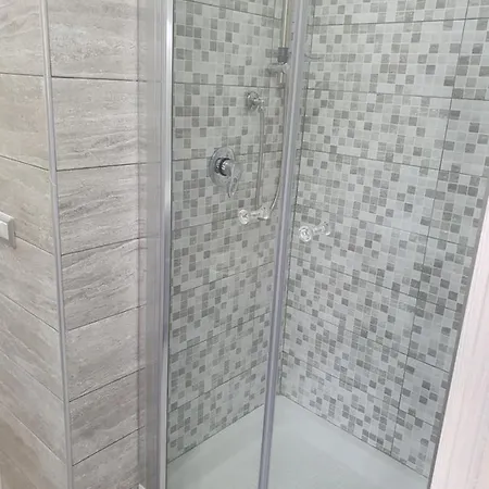 Guest Room *